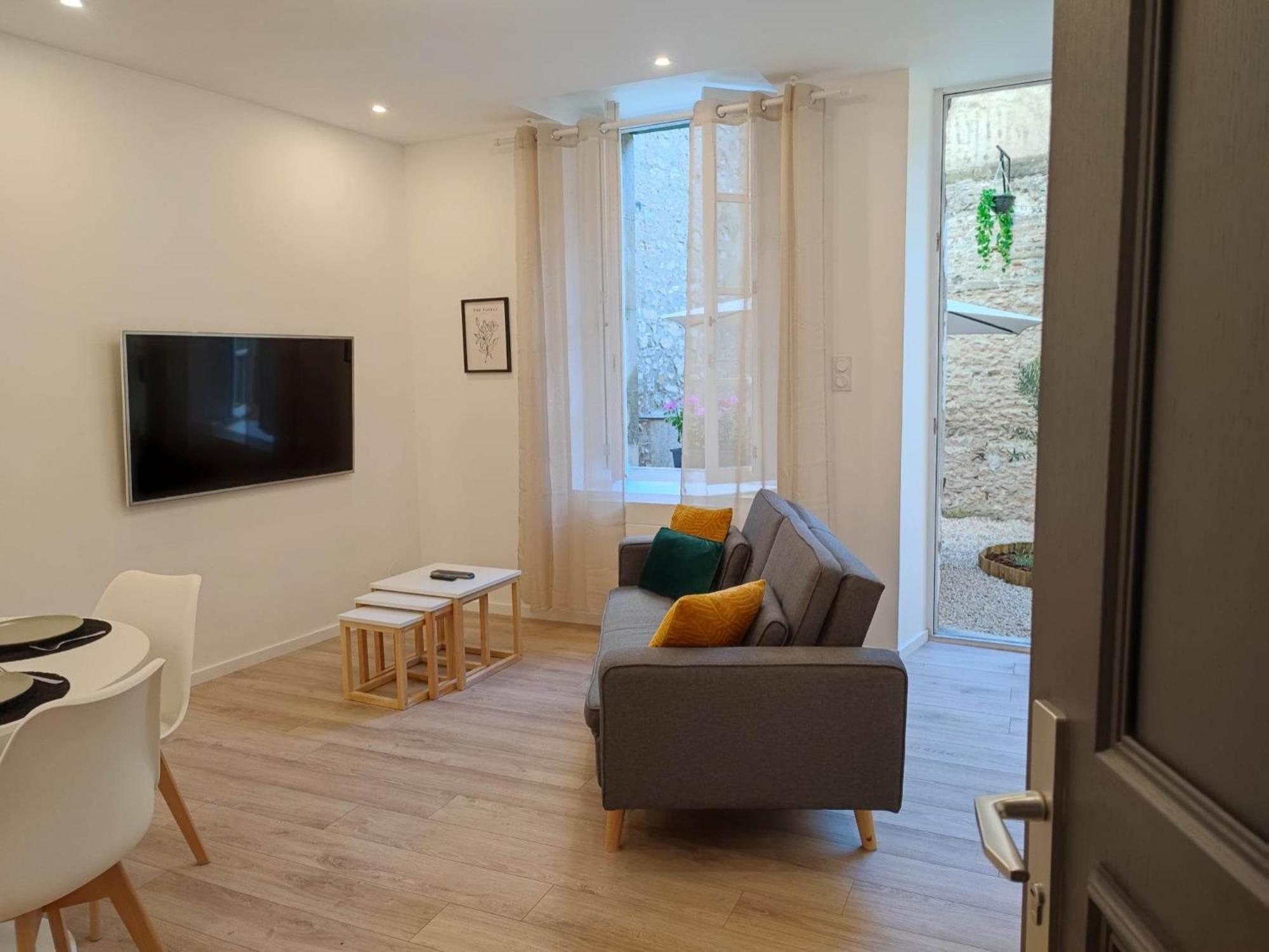 Апартаменты Le Jardin Secret Conciergeriedamecarcas Каркассон Экстерьер фото